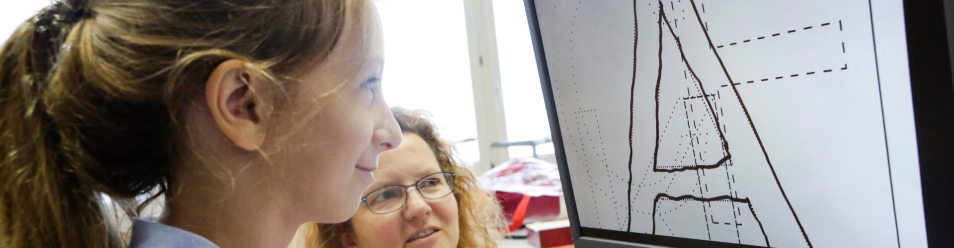 Mädchen beim Sehtraining